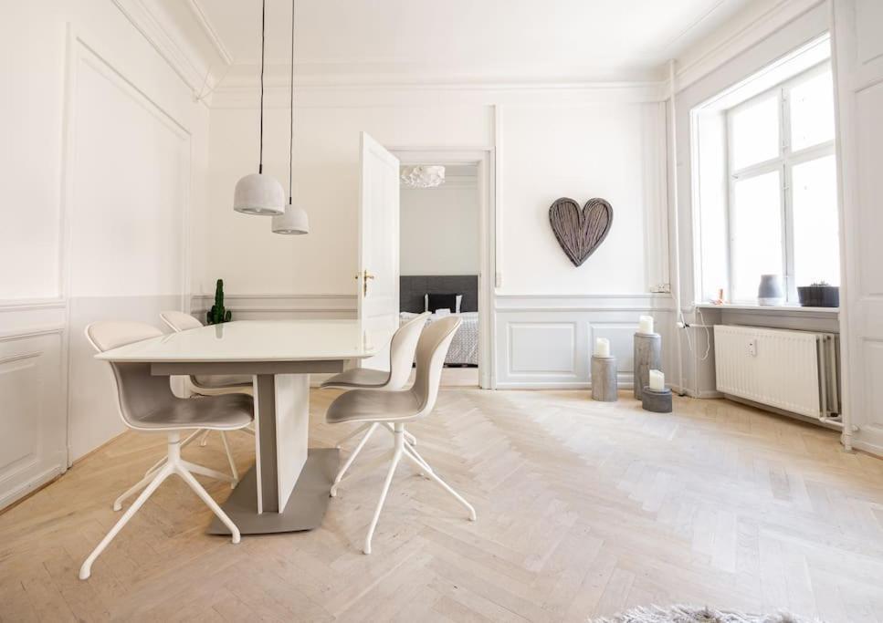 Apartment Kattesundet Charm - Historical Center Kopenhagen